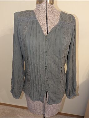 American Eagle Outfitters Green Lace-Panel Button Front Blouse